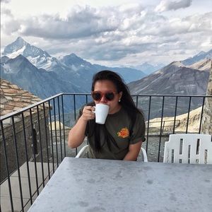 Meet your Posher, Grace